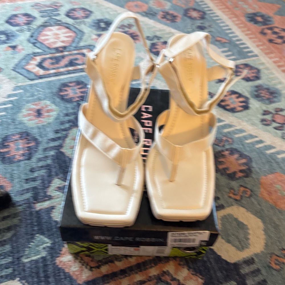 Cape Robbin ‘Boomer’ sandals - Picture 2 of 5